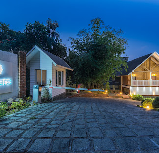 Hotel Trivers Resort Munnar