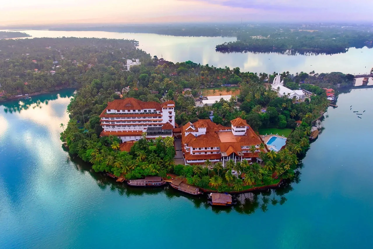 Hotel the leela ashtamudi a raviz hotel kollam image