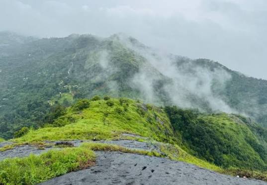 Destination Kakkadampoyil image