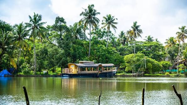 Destination kadamakudi island image